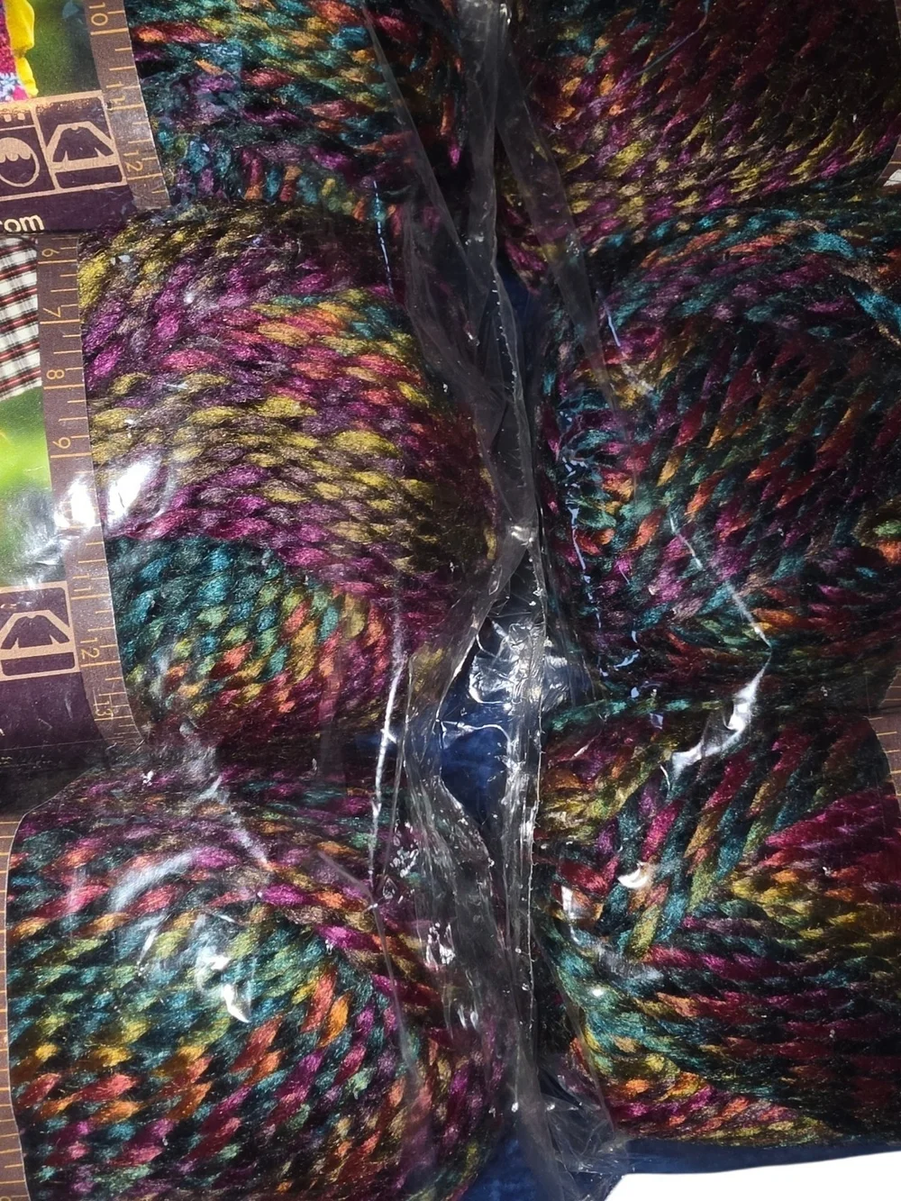 DISCONTINUED Lion Brand Unique Yarn – Jewel #207 – Lot of 6